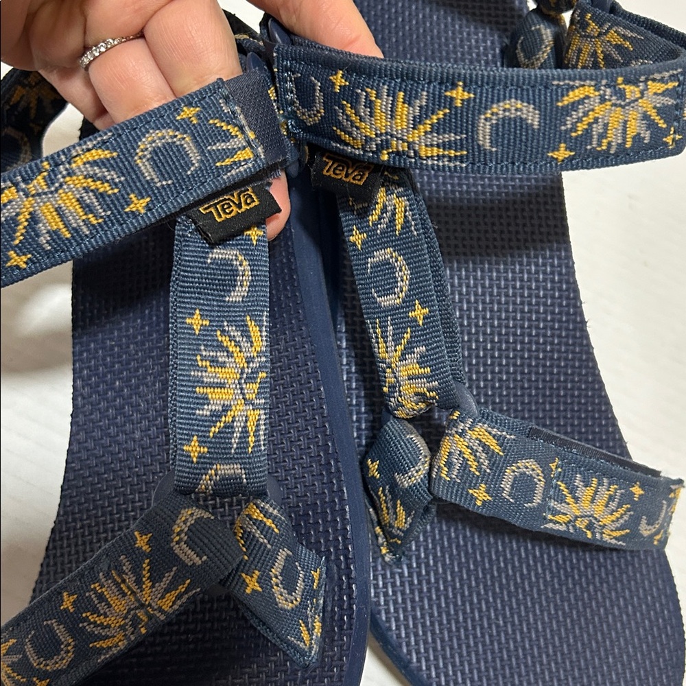 Teva Moon & Stars Original Sandals - Size 8 - Picture 9 of 10